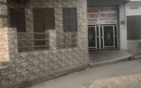 Shree Radha Krishna Guest House Butati Dham